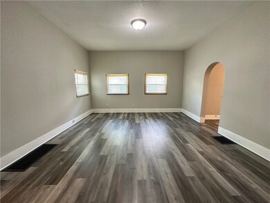 632 S 14th St, Mattoon, IL 61938 - photo 5