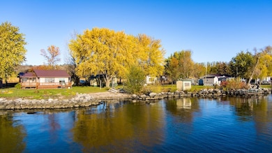 11554 Waldos Beach Rd, Rosholt, SD 57260 - photo 2