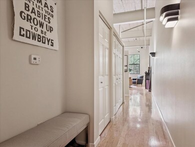 Cobblers Lofts unit 212, Milwaukee, WI 53212 - photo 6