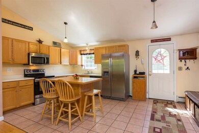 Bright, Welcoming, Cozy and Open Concept! Great sp