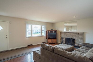 959 Miriam Dr E, Columbus, OH 43204 - photo 5