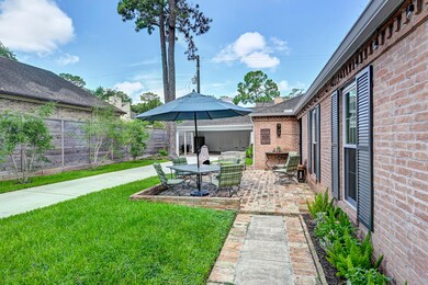 1006 Briarbrook Dr, Houston, TX 77042 - photo 3