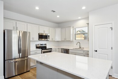 3280 Keegun Loop, Bellview, FL 32526 - photo 6