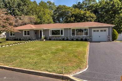 02_House Front-3