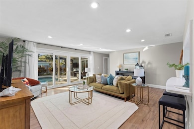 2394 Jones Dr, Dunedin, FL 34698 - photo 4