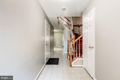 2469 Sugar Mill Way, Herndon, VA 20171 - photo 4