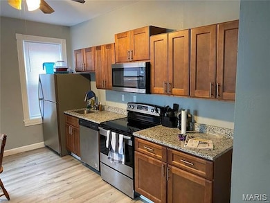 3008 Henrietta St, Saint Louis, MO 63104 - photo 4