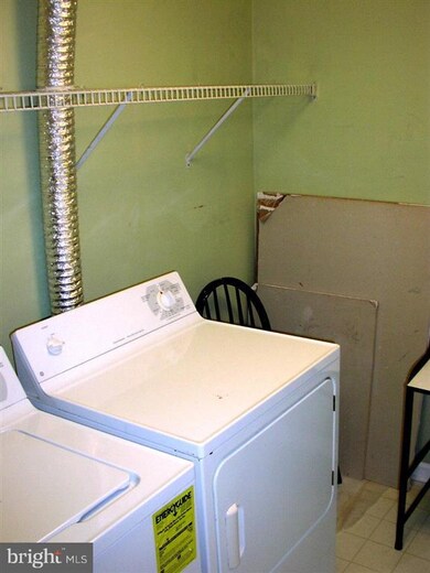 121 Timberbrook Ln unit T3, Gaithersburg, MD 20878 - photo 4