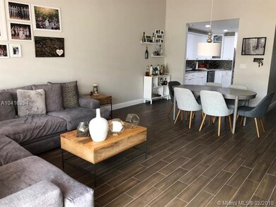 Living Dining Area