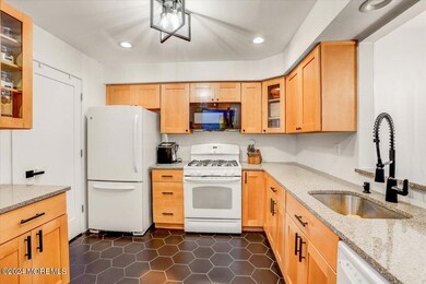 13-Kitchen
