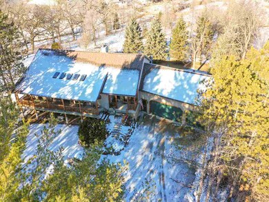 2705 Thinnes St, Cross Plains, WI 53528 - photo 2