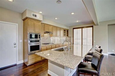 Gorgeous kitchen with a large center island and be