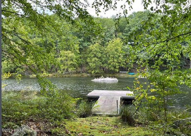 116 Whipple Tree Ln, Blooming Grove Township, PA 18428 - photo 2