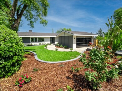 24355 Crestlawn St, Woodland Hills, CA 91367 - photo 4