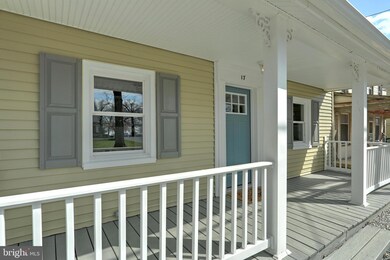 17 College Ave, Stewartstown, PA 17363 - photo 4