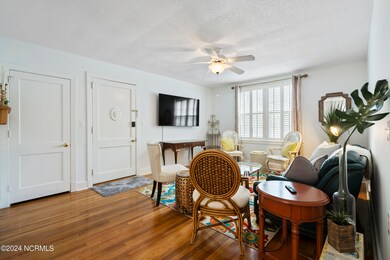 2940 Oleander Dr unit 1, Wilmington, NC 28403 - photo 5