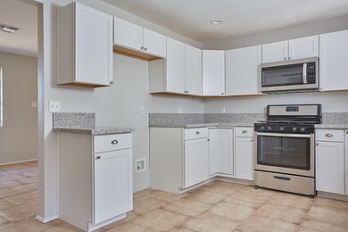 2732 E. 21st Street-8541