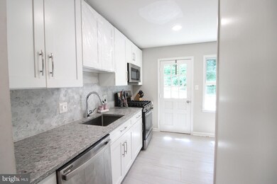 4918 Althea Dr, Annandale, VA 22003 - photo 4