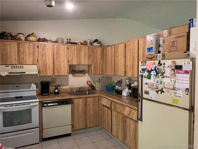 unlisted-address, Miami, FL 33193 - photo 6