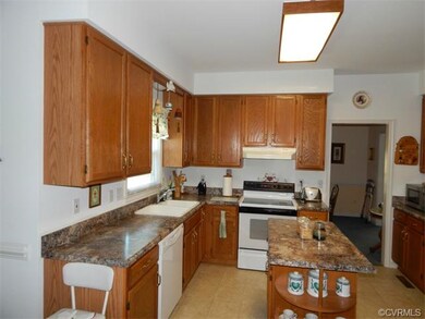 KITCHEN - NEWER COUNTERTOPS, CENTER ISLAND, EAT-IN