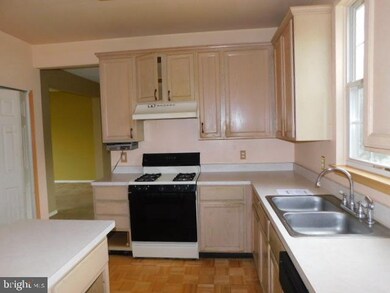 1705 Bluestem Ave, Williamstown, NJ 08094 - photo 5