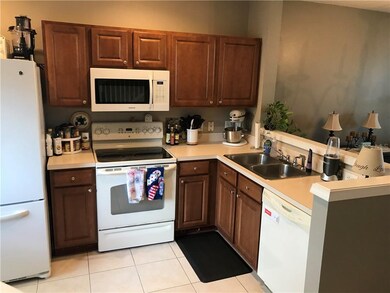 10159 Bessemer Pond Ct, Riverview, FL 33578 - photo 3