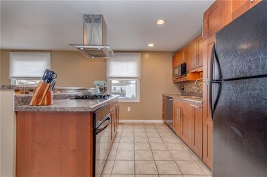 732 N Gross St, Conway, PA 15027 - photo 4