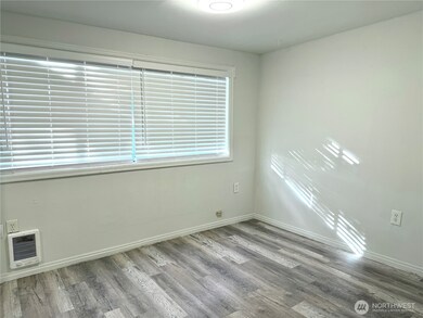 506 107th St S, Tacoma, WA 98444 - photo 4