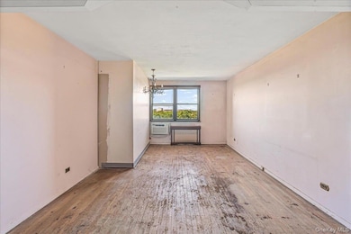 8409 155th Ave unit 5A, Howard Beach, NY 11414 - photo 4