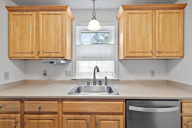 16 Patriot Rd unit 16, Fitchburg, MA 01420 - photo 5