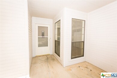 905 Vernon Dr, Copperas Cove, TX 76522 - photo 6