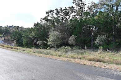 722 Cambridge Dr, New Braunfels, TX 78132 - photo 4