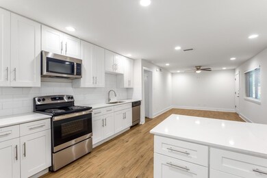 907 N Beacon St unit 202, Dallas, TX 75214 - photo 6