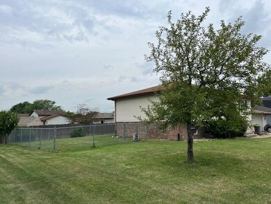 9882 Grant Place, Crown Point, IN 46307 - photo 5