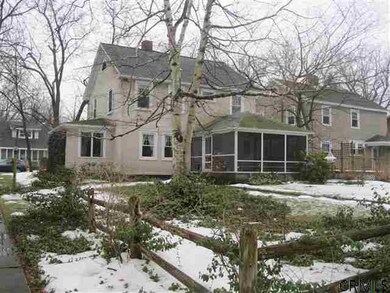 33 Washington Rd, Schenectady, NY 12302 - photo 2