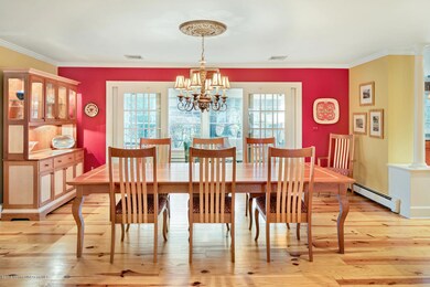 Formal Dining