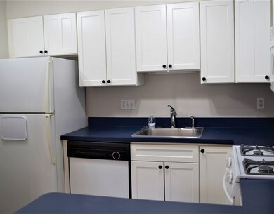 9 Concord Greene unit 9-6, Concord, MA 01742 - photo 4