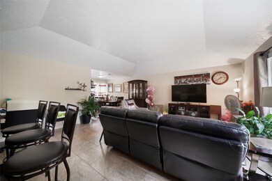 7303 Skylight Ln, Houston, TX 77095 - photo 3