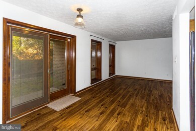 44693 White Oak Ct unit 4B APT. 516, California, MD 20619 - photo 6
