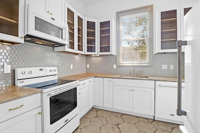 35 Society St unit D, Charleston, SC 29401 - photo 7