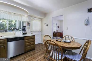 3404 Chatham Rd, Hyattsville, MD 20783 - photo 6