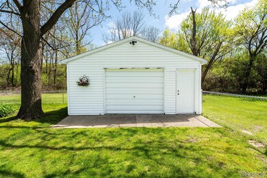 LARGE SHED