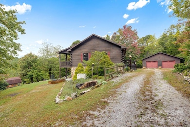 951 Pine Tree Rd, Spruce Pine, NC 28777 - photo 7