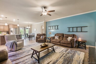 2625 W Tucson Ct, Broken Arrow, OK 74011 - photo 5