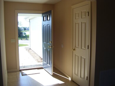 7326 Maeve Dr, Fort Wayne, IN 46835 - photo 3