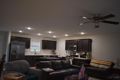 113 Springlake Ave, Hillsboro, OH 45133 - photo 6