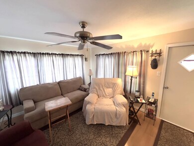 5611 Bayshore Rd unit 110, Palmetto, FL 34221 - photo 3