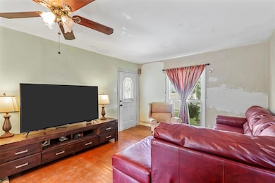 1006 Tamara Ln, Grand Prairie, TX 75051 - photo 7