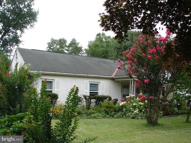 964 S Trooper Rd, Norristown, PA 19403 - photo 2