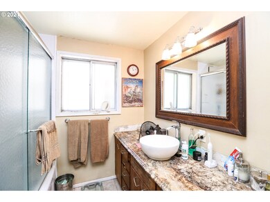 3890 Hayden Bridge Rd, Springfield, OR 97477 - photo 7